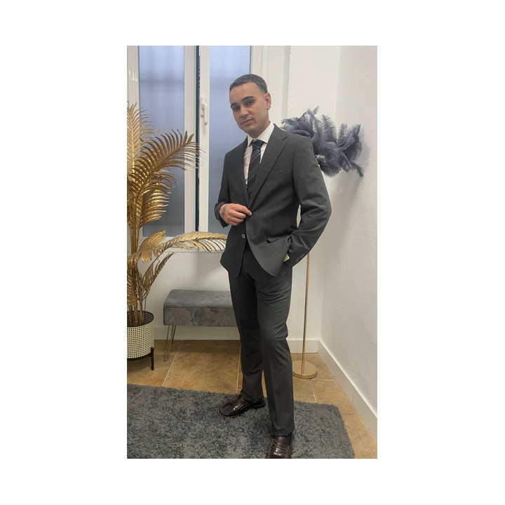 Traje Básico Gris Oscuro Hombre | Elegancia Sobria – Doble S Moda