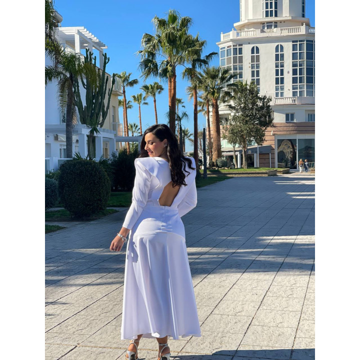 Vestido blanco de vuelo con volantes y brillo | Evento mujer