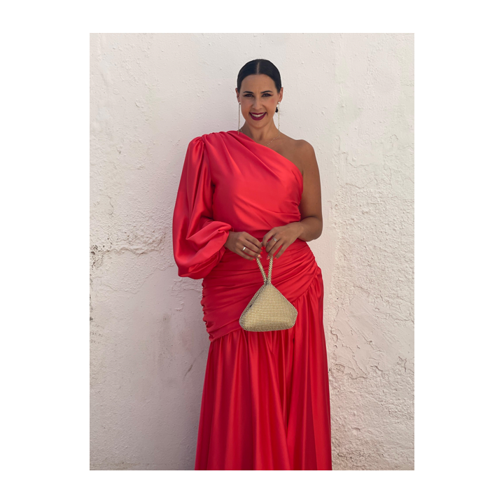 Vestido largo coral asimétrico con raja lateral – Elegancia de noche | Doble S Moda