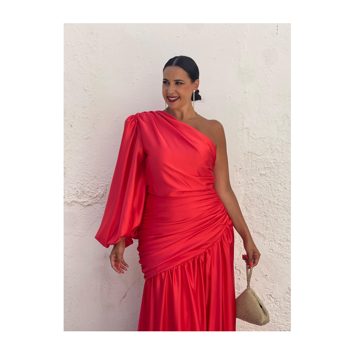Vestido largo coral asimétrico con raja lateral – Elegancia de noche | Doble S Moda