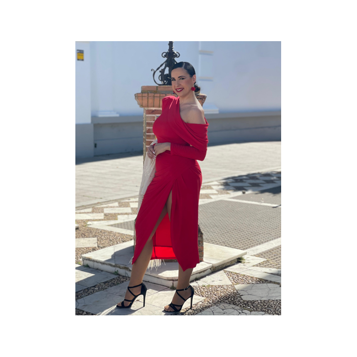 Vestido midi rojo con raja lateral – Versátil y elegante | Doble S Moda