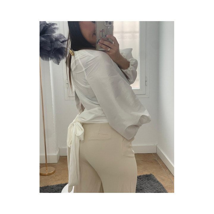 Top blanco ancho elegante con lazo – Doble S Moda