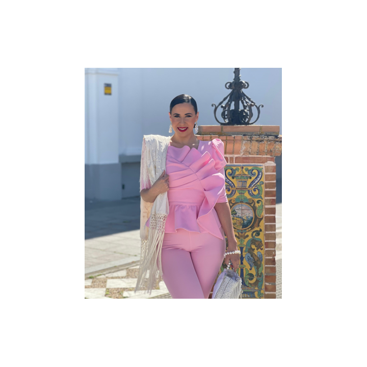 Conjunto Rosa con Volante para Mujer – Elegancia y Estilo | Doble S Moda