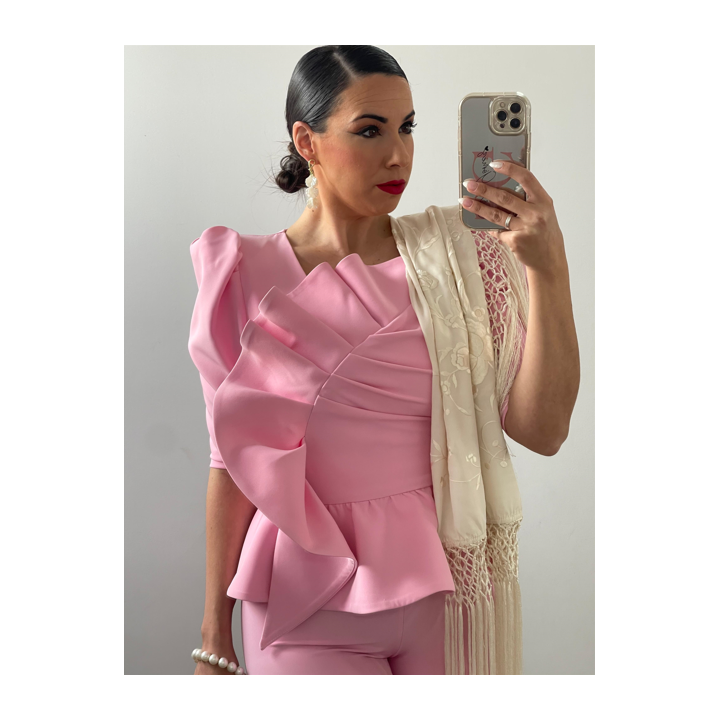 Conjunto Rosa con Volante para Mujer – Elegancia y Estilo | Doble S Moda