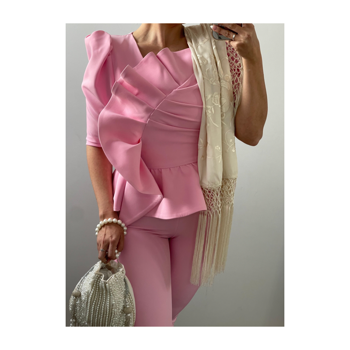 Conjunto Rosa con Volante para Mujer – Elegancia y Estilo | Doble S Moda